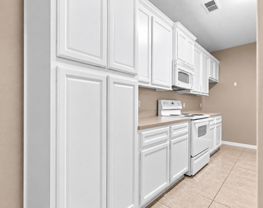 172 Binnacle Court - Photo Thumbnail 14