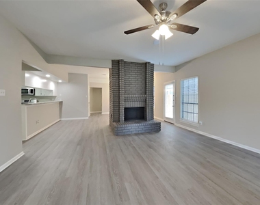 3418 Creek Manor Drive - Photo Thumbnail 1
