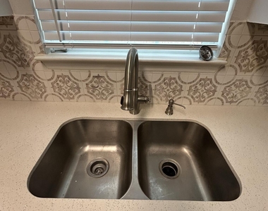 4401 Sterling Street - Photo Thumbnail 7