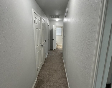 4401 Sterling Street - Photo Thumbnail 17