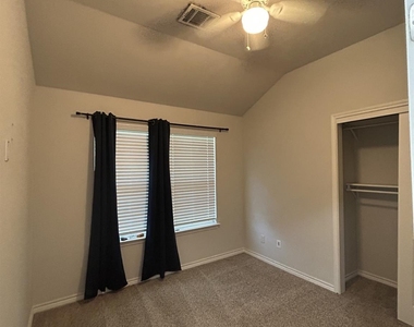 4401 Sterling Street - Photo Thumbnail 10