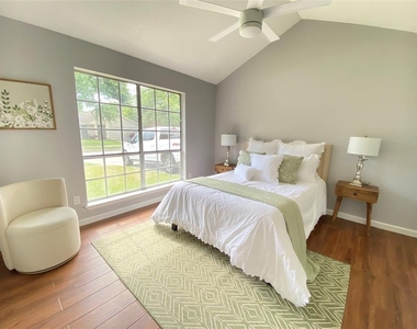 1011 Melford Avenue - Photo Thumbnail 10