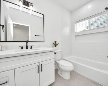 7737 Hammerly Boulevard - Photo Thumbnail 6