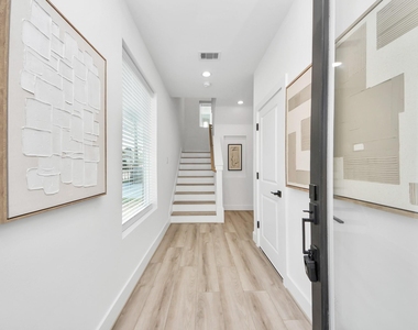 7737 Hammerly Boulevard - Photo Thumbnail 2