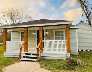 166 Sycamore Street - Photo Thumbnail 4
