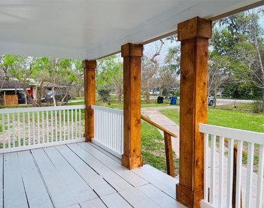 166 Sycamore Street - Photo Thumbnail 7