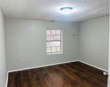 166 Sycamore Street - Photo Thumbnail 16