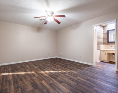 2728 Encino - Photo Thumbnail 25