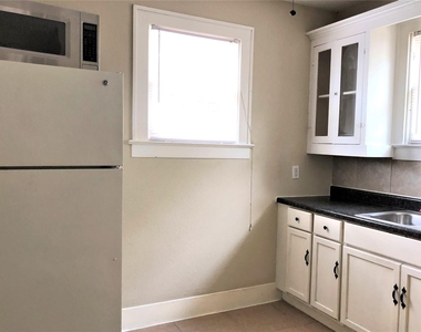 714 N 1st Street - Photo Thumbnail 5