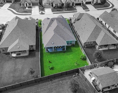 9718 Starry Night Lane - Photo Thumbnail 34