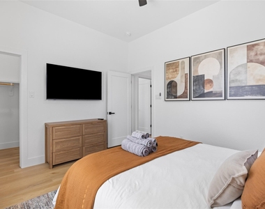 9019 Comal Street - Photo Thumbnail 25
