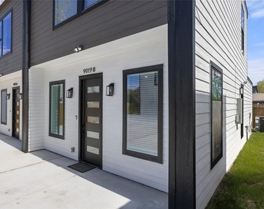 9019 Comal Street - Photo Thumbnail 32