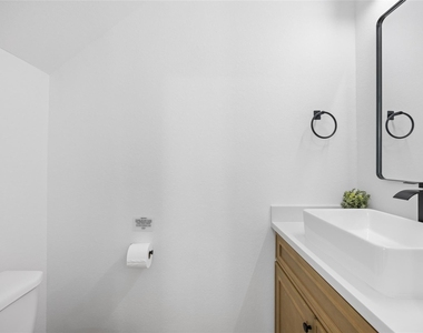 9019 Comal Street - Photo Thumbnail 30