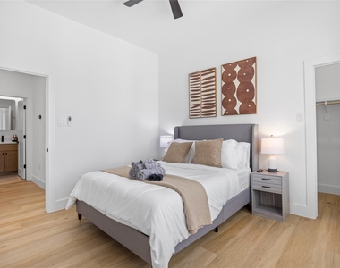 9019 Comal Street - Photo Thumbnail 24