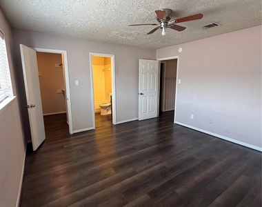 3010 Bee Cave Drive - Photo Thumbnail 3