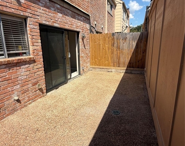 3010 Bee Cave Drive - Photo Thumbnail 10
