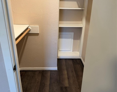 3010 Bee Cave Drive - Photo Thumbnail 15