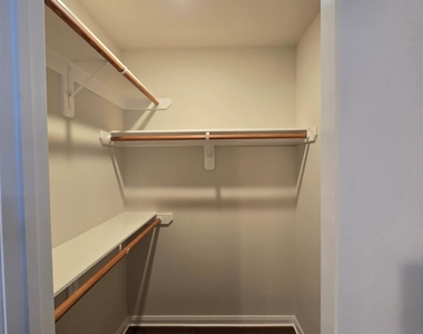 3535 Upfield Drive - Photo Thumbnail 25