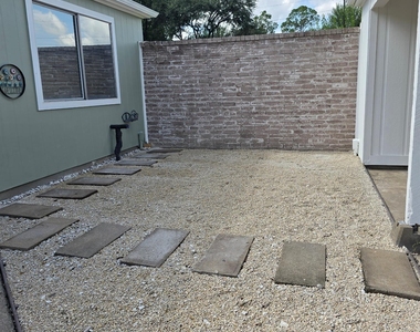 3535 Upfield Drive - Photo Thumbnail 30