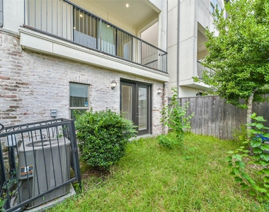 4019 University Grove Street - Photo Thumbnail 18