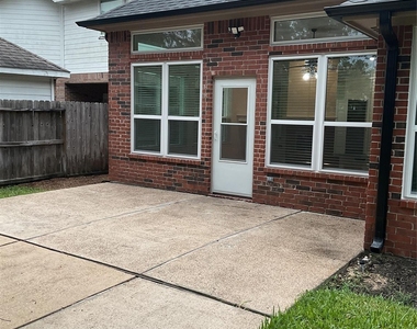 12110 Shadowpoint Drive - Photo Thumbnail 40