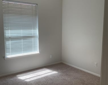 12110 Shadowpoint Drive - Photo Thumbnail 23