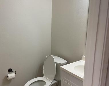 12110 Shadowpoint Drive - Photo Thumbnail 16