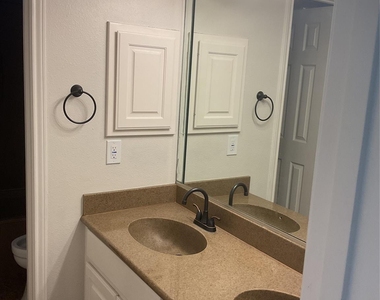 12110 Shadowpoint Drive - Photo Thumbnail 21