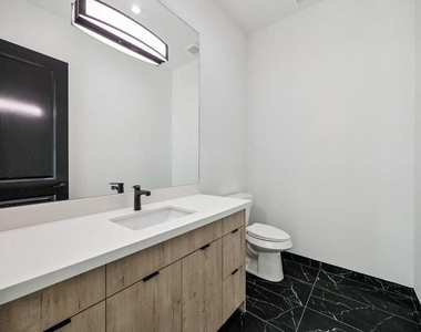4710 Sharon Street - Photo Thumbnail 20