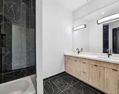4710 Sharon Street - Photo Thumbnail 19