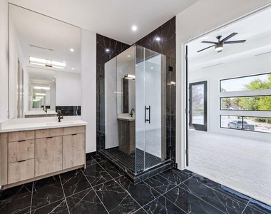 4710 Sharon Street - Photo Thumbnail 13