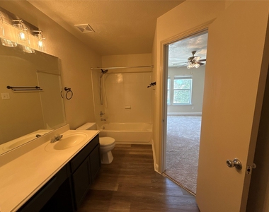 3115 Ribbon Creek Way - Photo Thumbnail 13