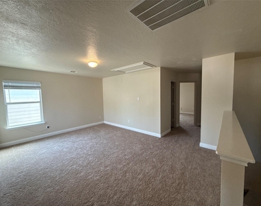 3115 Ribbon Creek Way - Photo Thumbnail 8