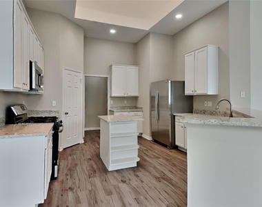 11414 Oak Lake Glen Circle - Photo Thumbnail 6