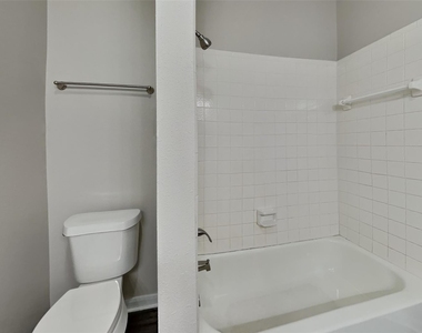 11414 Oak Lake Glen Circle - Photo Thumbnail 15