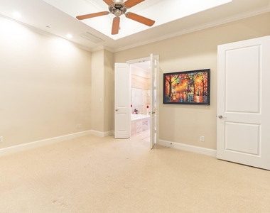3906 Driscoll Street - Photo Thumbnail 7