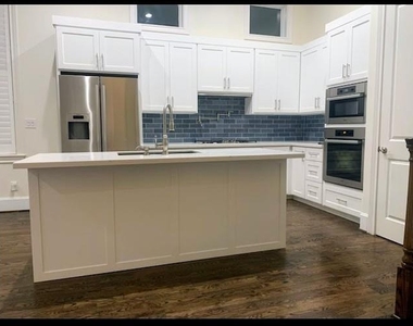 3906 Driscoll Street - Photo Thumbnail 5