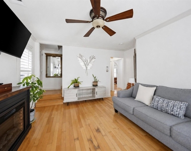 1951 Lexington Street - Photo Thumbnail 10