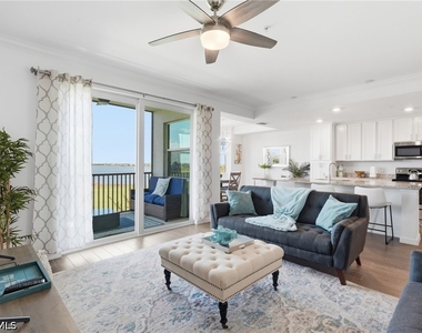 43010 Greenway Boulevard - Photo Thumbnail 3