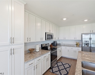 43010 Greenway Boulevard - Photo Thumbnail 7