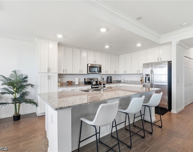 43010 Greenway Boulevard - Photo Thumbnail 6