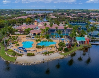 8641 Piazza Del Lago Circle - Photo Thumbnail 27
