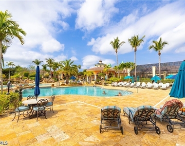 8641 Piazza Del Lago Circle - Photo Thumbnail 3