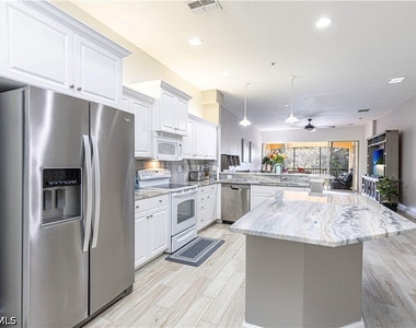 8641 Piazza Del Lago Circle - Photo Thumbnail 9
