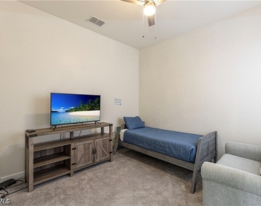 8641 Piazza Del Lago Circle - Photo Thumbnail 19
