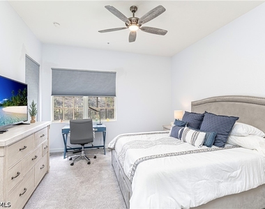8641 Piazza Del Lago Circle - Photo Thumbnail 16