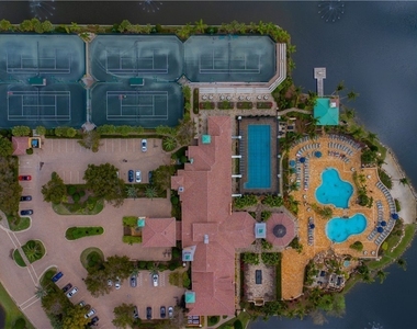 8641 Piazza Del Lago Circle - Photo Thumbnail 28
