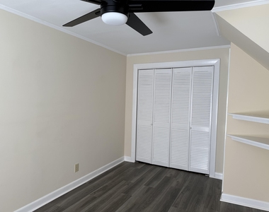 243 S Main - Photo Thumbnail 15