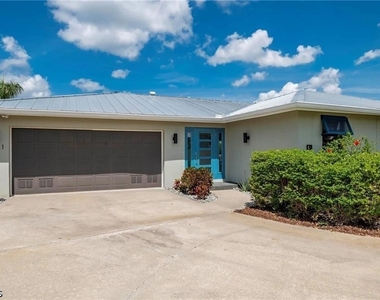 131 Casa Lane - Photo Thumbnail 41