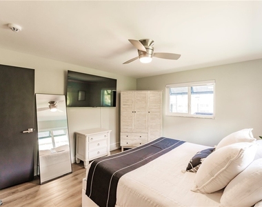 131 Casa Lane - Photo Thumbnail 4